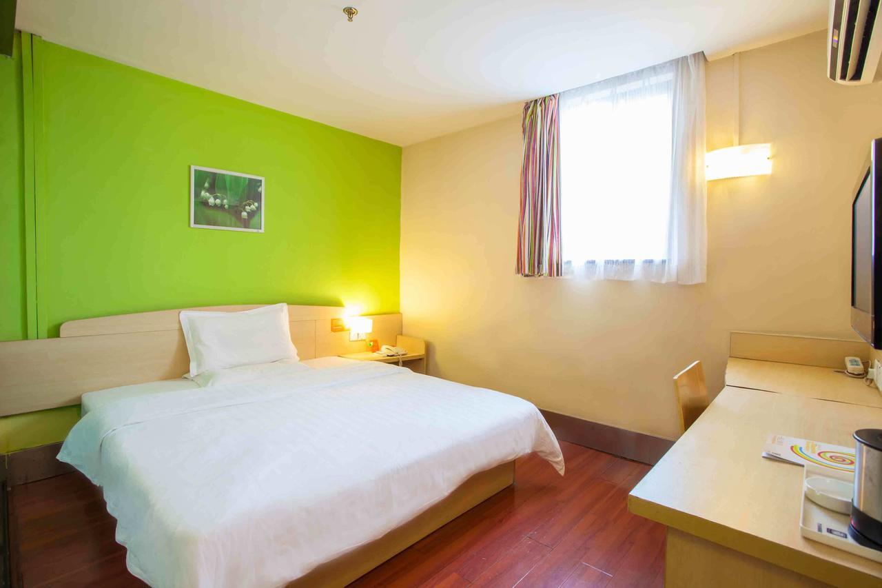 7Days Inn Deyang Zhongjiang Kuishan Park Exterior foto